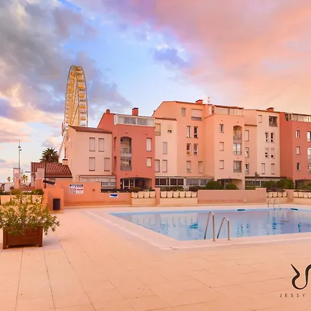 Appartement Cap D’agde à 50m Du Port Avec Piscine